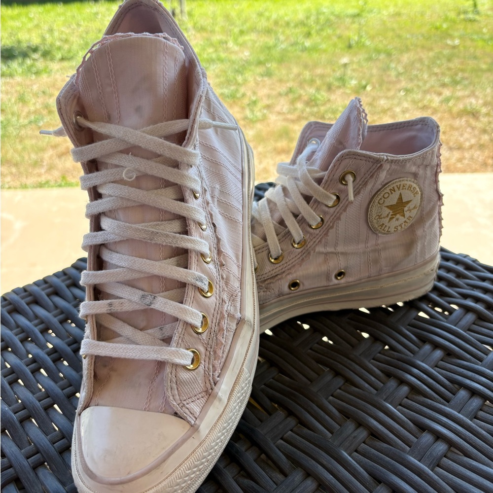 Converse Women’s size 9.5 pink - Picture 2 of 6